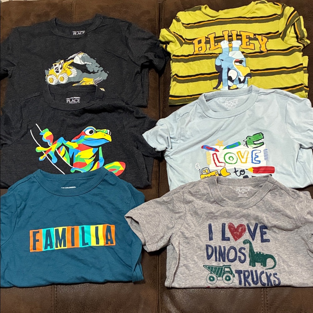 Assorted toddler boy graphic tees (lot of 12)